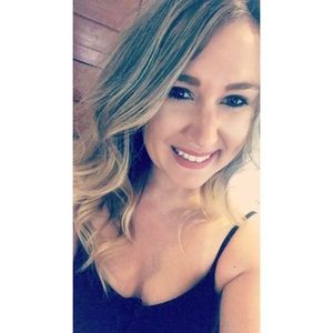 Meet your Posher, Brittney